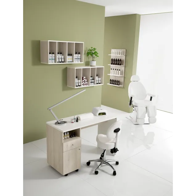 Ambientazione Tavolo Estetista