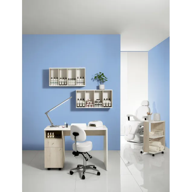 Ambientazione Tavolo Estetista