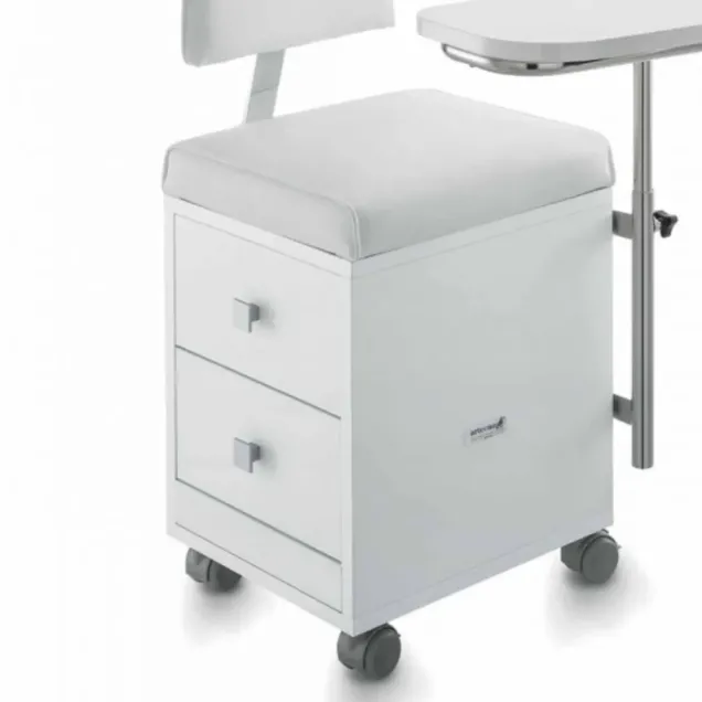 carrello per manicure