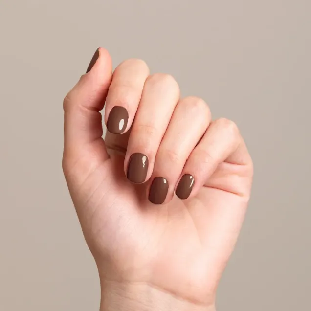 smalto semipermanente Marrone